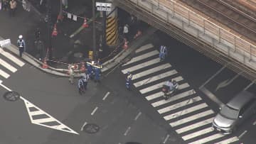 上野駅前でタクシーが歩道乗り上げ9歳女児ら4人負傷、70代運転手「意識ははっきりしていたけど…」　ハンドル操作ミスが原因か