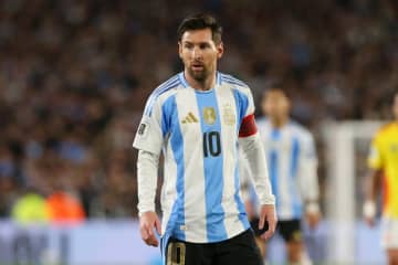 母国の英雄から労いの言葉…メッシがU20W杯で準優勝の“後輩”たちへ「胸を張って！」