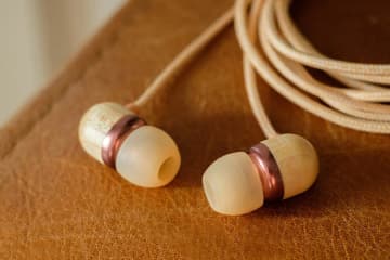 House of Marley、環境にやさしいイヤホン「SMILE JAMAICA」にUSB-Cモデル