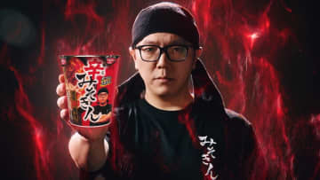 ヒカキン、新商品「辛みそきん」を発表　亀梨和也・令和ロマンも絶賛したこだわりの一杯