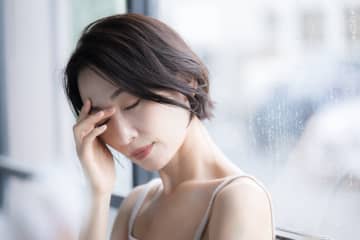 雨の日に気分が下がるNG行動８つ…憂鬱を悪化させる“いつもの癖”をチェック