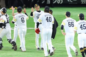 【パＣＳ】ソフトバンク 日本ハムを大熱戦制し日本シリーズ進出　小久保監督「昨年の悔しい思い晴らす」
