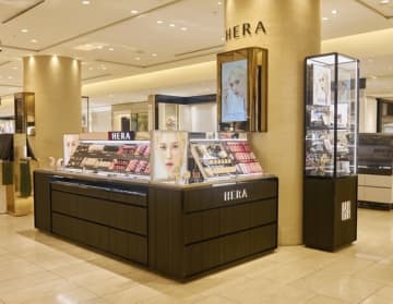 Stray Kids フィリックスがアンバサダーの「HERA」銀座三越にオープン！百貨店常設を記念して山本美月、朝比奈彩、桜田通が来訪