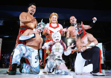【スターダム】井上京子＆葛西純＆鷹木信悟　Ｓ・キッド10周年をお祝い「プロレスラーになってくれてありがとう」
