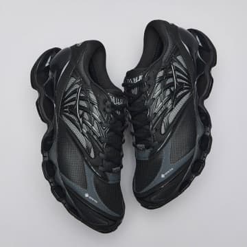 ミズノ、ゴアテックス搭載のフラッグシップシューズ「WAVE PROPHECY LS GTX」