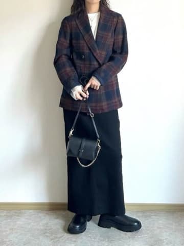 秋の肌寒さにちょうどいい♡「これなら重くならない！」品よく見える羽織りの着こなし術