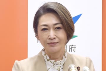 「楽な仕事」三原じゅん子　“報告ゼロ”でたった27秒の大臣会見に批判噴出…高市総裁発言にも“クギ”で危うい今後