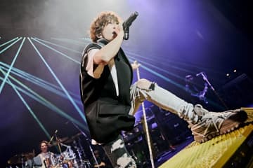 ヴォーカリストTETSUYA、ベーシストtetsuyaを同時に魅せた2025年10月3日開催の誕生日ライヴレポートが到着！　「TETSUYA BIRTHDAY CELEBRATION」LIVE 2025 “THANK YOU”