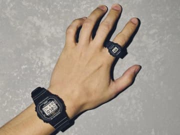 カシオ、指輪サイズの「G-SHOCK」を11月8日発売　極小サイズで耐衝撃・20気圧防水・バンド調整も