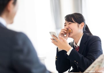 子どもがリビングに来ない…を解決！ 思春期でも会話が生まれる3つの工夫