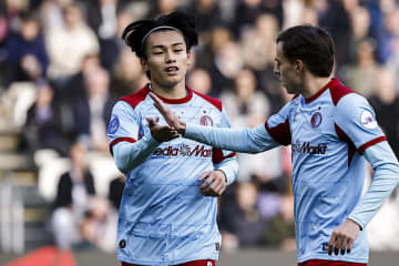 「もはやアンストッパブル」　ハット達成のFW上田綺世、現地複数メディアで週間ベストイレブン入り！