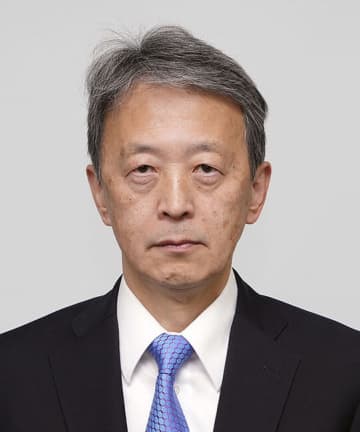 岡野安保局長退任へ、市川氏後任　就任9カ月、異例の交代