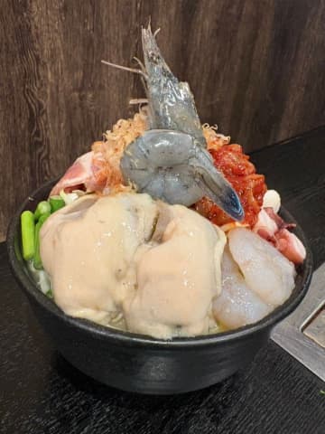 冬の寒さを吹き飛ばす！海鮮チゲもんじゃ＆即完売必至の濃厚牡蠣もんじゃが登場！