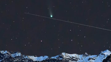 地球に急接近！『レモン彗星』の見頃、位置を確認するには？役立つアプリの使い方