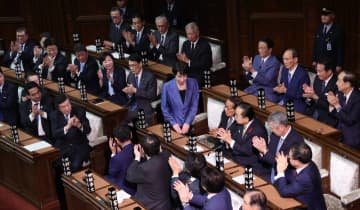 日本の憲政史上初の女性総理大臣が誕生！高市早苗氏が第104代首相に選出