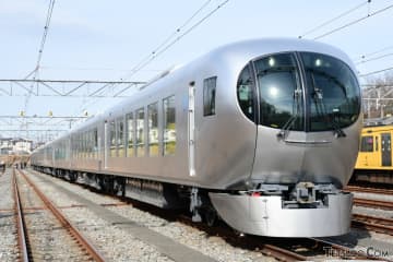 西武、「Laviewベース」の「新型レストラン列車」導入を発表　2028年3月デビュー