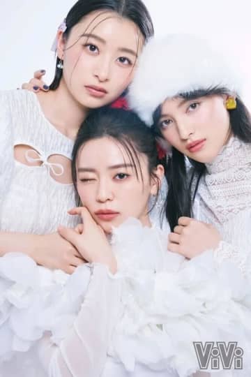 超ときめき♡宣伝部がクリスマスコフレでホリデーメイクに挑戦　『ViVi12月号』発売