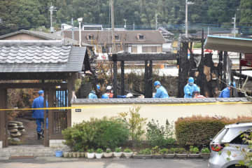 常陸大宮で住宅全焼　焼け跡から2遺体　住民夫婦と連絡取れず　茨城
