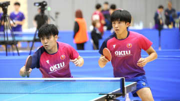 沖縄国際大・野原勝太/竹内史琉ペア、明治大ペアをフルゲームで下す＜卓球・全日学2025/男子ダブルス1回戦②＞