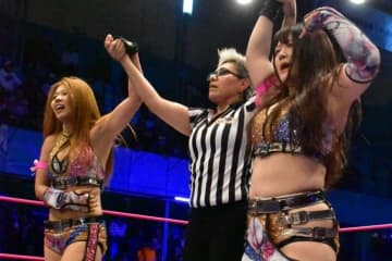 【CMLL】文化遺産の町・プエブラ熱狂！“FWC”葉月＆コグマがテッサ＆スカディ撃破でグランプリ目前4連勝！