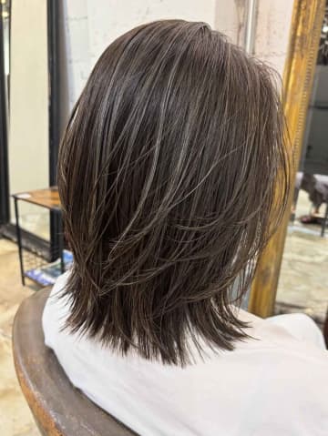 エッ、それ白髪隠しなの！？【40・50代】自然なのにオシャ見え♡「白髪ぼかしヘア」