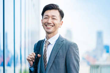 40代で転職を考えていますが、給与ダウンが怖くて踏み切れません。やっぱりこの年齢だと給料アップは難しいのでしょうか？