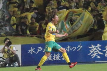 水戸VS千葉｢最高の名勝負｣が示した日本代表｢ラウンド16突破｣のカギ(1)｢元日本代表｣がタクト！｢水戸の佐野海舟｣が躍動！｢意識の差｣が勝敗を分けた互角の戦い