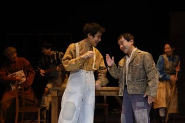 串田和美 脚色・演出・美術『西に黄色のラプソディ』上演中 コメントも＿