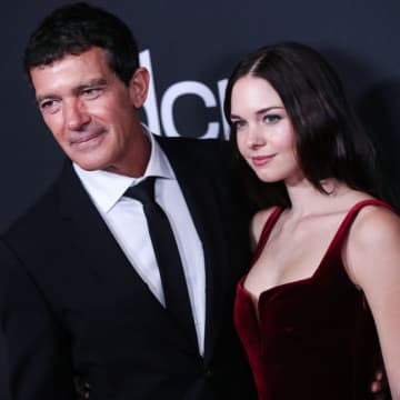 アントニオ・バンデラス、娘のウェディングドレス姿に感動