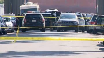 移民取り締まり中に発砲、保安官含む２人負傷　米ロサンゼルス
