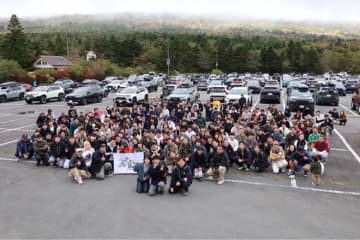 OTTOCAST、静岡・水ヶ塚公園RAV4 Fan Meetingをサポート！車好きが集うオフ会を盛り上げる　雨や霧の中でも熱気は冷めず、OTTOCAST協賛による抽選会や交流が大盛況！参加者の笑顔と車愛にあふれた一日