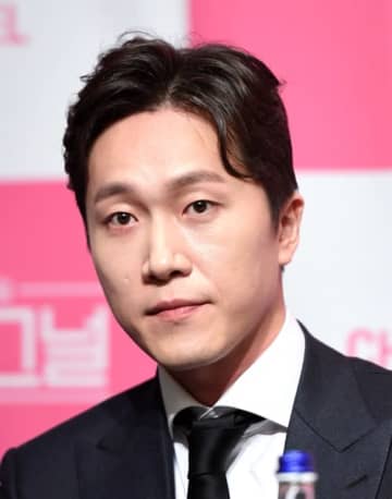 “アイドルと結婚”という幸せの絶頂から転落　患者死亡で窮地の韓国医師タレント、運営病院の担当医が拘束される