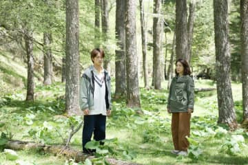 少年院を出所した若者と、生きづらさを抱えた彼の叔母との“心の触れ合い”を描く『もういちどみつめる』予告編