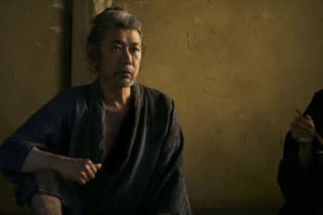 永瀬正敏、剃髪・8kg減量で驚がくの“90歳”姿に 『おーい、応為』新カット＆メイキング写真一挙解禁