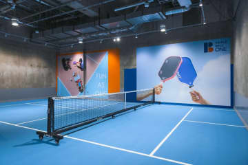 銀座・新橋に都内初上陸！「PICKLEBALL ONE GINZA SHIMBASHI」11/1オープン！仕事前後OKの6時～23時営業！テニス×卓球の次世代スポーツ拠点！