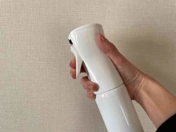 【セリア話題】110円の「ミストスプレーボトル」はミスト噴射で乾燥対策に◎化粧水の詰め替え、植物の水やりなどに便利！