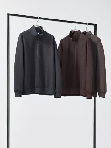 パーカーより“こっち”かも！【Uniqlo U】スポーティにキマる♡「シャレ見えトップス」
