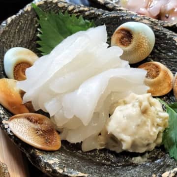 珍味！ねっとりソデイカ！コレをつけて、たこわさに負けない美味しさ！いかそうめん！