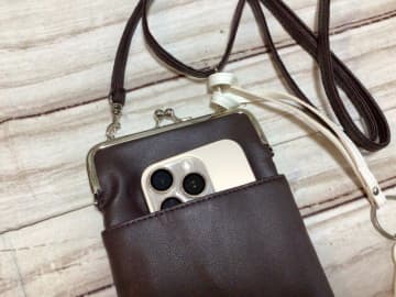内側まで可愛すぎるムーミン付録でたよ！スマホショルダー＆バッグチャーム【実物レビュー】