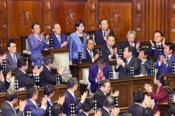 高市早苗氏が首相就任、なぜ多くの試練に直面するのか―仏メディア