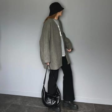 バケットハットで冬コーデを格上げ！ おしゃれなかぶり方アイデア