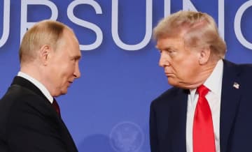 米ロ首脳会談見送りの舞台裏　プーチン大統領は逮捕を恐れたか