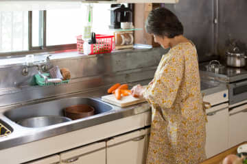 もしかして私も長生きするの？土地は評価額2億円だが…98歳で大往生した母親を見て〈71歳女性〉が不安に襲われたワケ【相続の専門家が解説】
