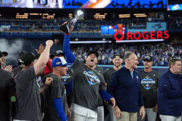 【ＭＬＢ】トロント〝総出〟でブルージェイズを応援　ＮＨＬ、ＮＢＡが試合時間変更