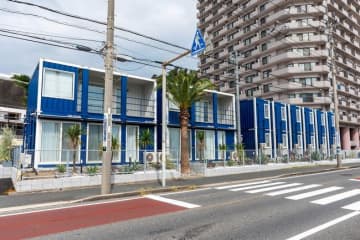 千葉・勝浦市の部原海岸の目の前に「コンテナホテル」が開業！