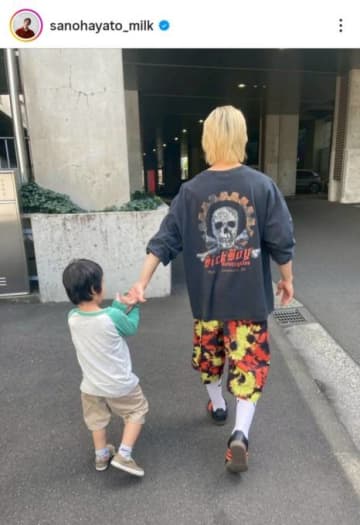 佐野勇斗、まるで本当の親子？ドラマ共演子役との仲良しSHOTに「尊い」「みてるだけで幸せ」の声