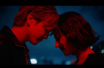 岩田剛典、ソロとして初のドラマ曲「Reaching for Your Light」先行配信＆“一途な想い”描いたMV公開