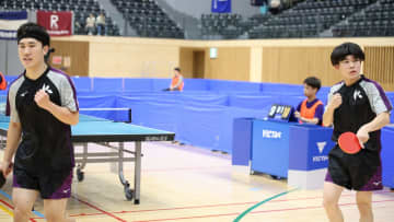 駒澤大・前川祐輝/丹羽良、中央大・前出陸杜/小野泰和ペア破り準決勝進出＜卓球・全日学2025/男子ダブルス準々決勝＞