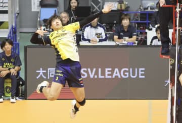 安井恒介（日本製鉄堺ブレイザーズ） 「代表トップクラス」の攻撃力で進化を誓う【日本代表を経て2年目のSVリーグへ】