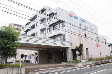 「強化しすぎると収容所のように」と葛藤も　防犯対策が急務　老人ホーム殺人事件1週間　「恨みない」見えない動機　介護職の感情労働によるストレスや職員ケアの不足も指摘